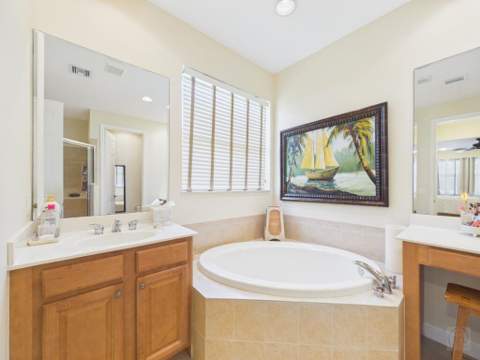 7059 Maidstone Drive, Port St. Lucie FL - photo 20 of 39