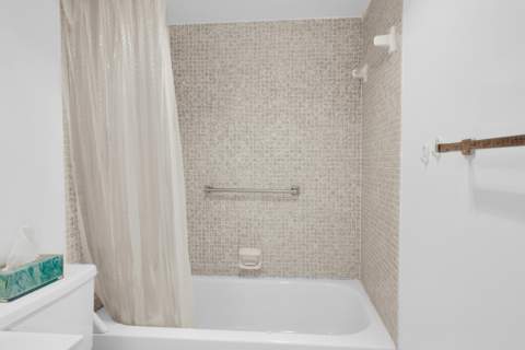 250 Richmond F #250, Deerfield Beach FL - photo 16 of 28