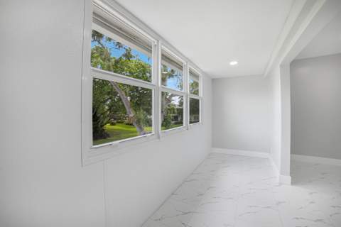 350 Farnham Q #350, Deerfield Beach FL - photo 13 of 20