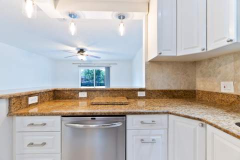 706 SE 2nd Avenue #429, Deerfield Beach FL - photo 8 of 32