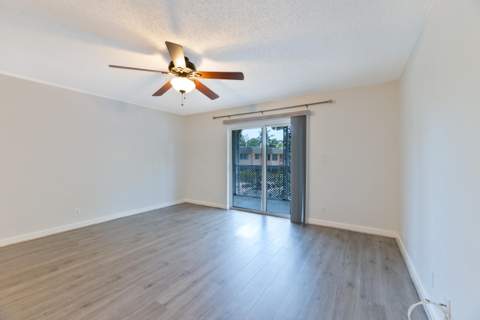706 SE 2nd Avenue #429, Deerfield Beach FL - photo 9 of 32
