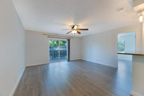 706 SE 2nd Avenue #429, Deerfield Beach FL - photo 10 of 32