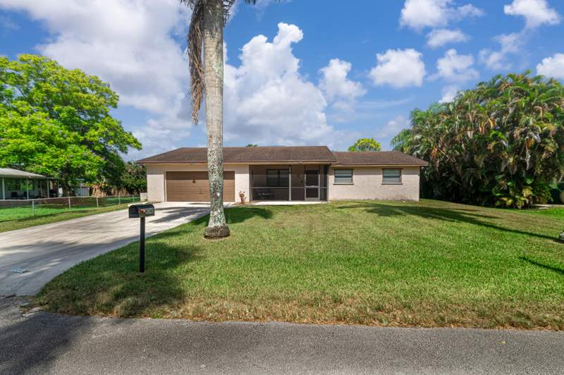 3 bedroom Single Family Residence at 4340 SW 74th Avenue, Everglade Land Sales Co, Davie — photo 2