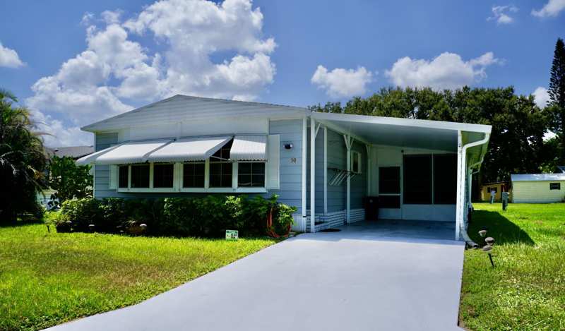 2 bedroom Manufactured Home at 50 W Caribbean, Spanish Lakes Golf, Port St. Lucie — photo 1