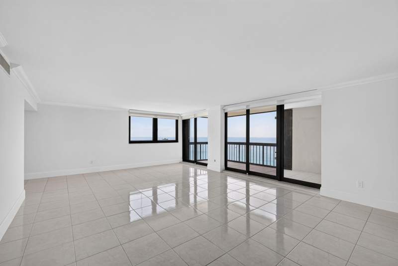 2 bedroom Condominium at 5380 N Ocean Drive #19F, Eastpointe I, Singer Island — photo 4