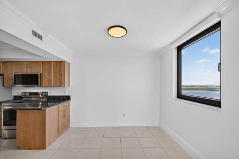 5380 N Ocean Drive #19F, Singer Island FL - photo 17 of 60