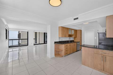 5380 N Ocean Drive #19F, Singer Island FL - photo 13 of 60