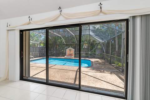 302 Deer Creek Wildwood Lane, Deerfield Beach FL - photo 13 of 36