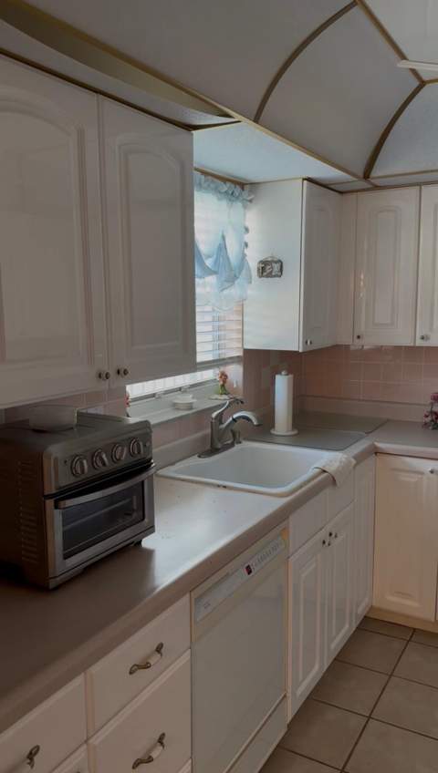 725 Lori Drive #313, Palm Springs FL - photo 16 of 20