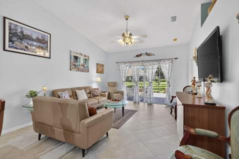 2100 Stonington Terrace, West Palm Beach FL - photo 18 of 50