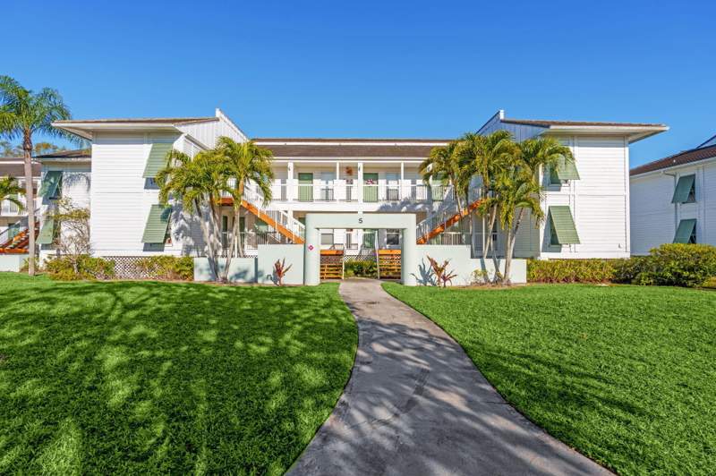 1 bedroom Condominium at 271 Cypress Point Drive, Cypress Point Condo, Palm Beach Gardens — photo 2