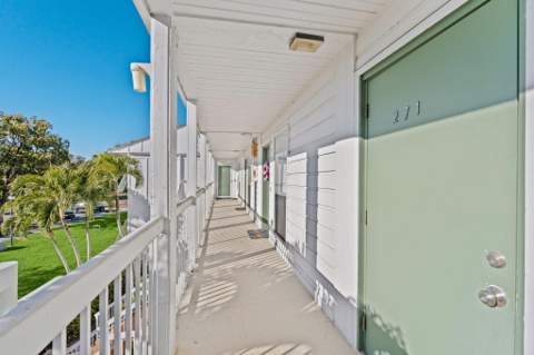 271 Cypress Point Drive, Palm Beach Gardens FL - photo 8 of 49