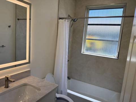 10664 Royal Caribbean Circle, Boynton Beach FL - photo 14 of 28