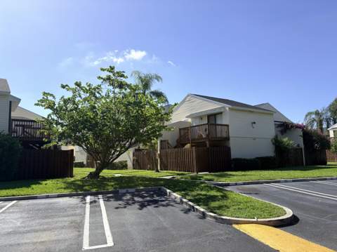 635 Executive Center Drive #M-207, West Palm Beach FL - photo 23 of 26