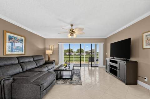 464 Piedmont J, Delray Beach FL - photo 15 of 32
