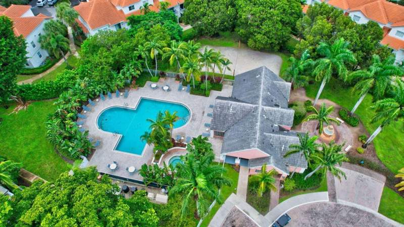 1 bedroom Condominium at 1020 CRYSTAL Way #M, BAHIA AT DELRAY CONDO, Delray Beach — photo 1