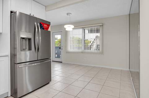 250 Richmond F #250, Deerfield Beach FL - photo 8 of 28