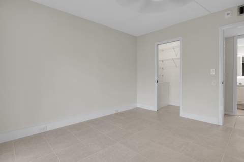 250 Richmond F #250, Deerfield Beach FL - photo 10 of 28