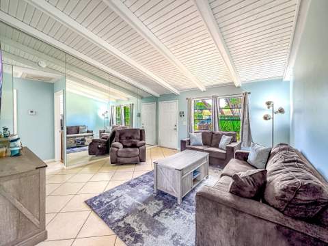 39 Vía De Casas Norte, Boynton Beach FL - photo 6 of 43