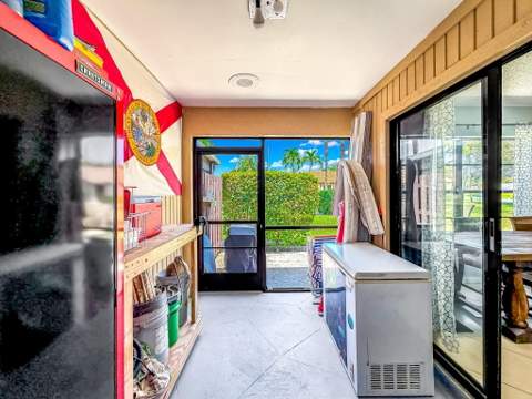 39 Vía De Casas Norte, Boynton Beach FL - photo 23 of 43