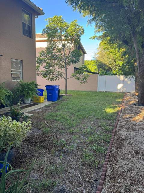 11487 Blue Violet Lane, Royal Palm Beach FL - photo 16 of 39
