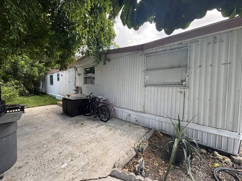 3 bedroom Manufactured Home at 378 Pebblestone Court, Country Lakes, Coconut Creek — photo 3