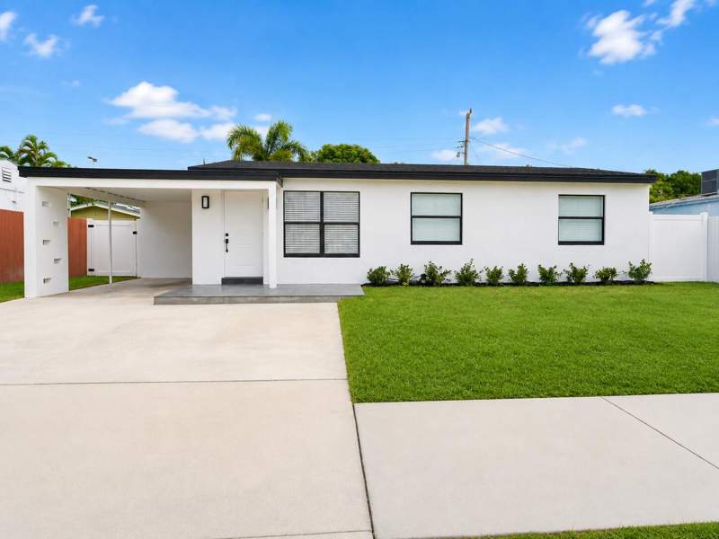 3 bedroom Single Family Residence at 2013 Longwood Road, Belvedere Heights, West Palm Beach — photo 3