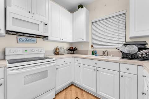 7538 NW 17th Drive, Pembroke Pines FL - photo 15 of 46