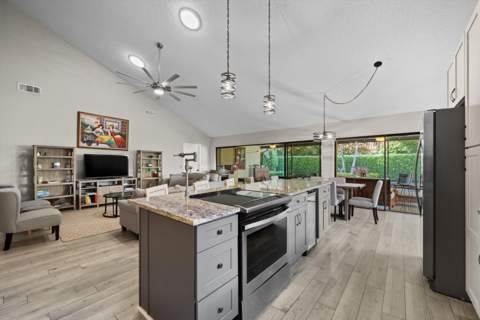 2895 Farragut Lane, West Palm Beach FL - photo 13 of 44