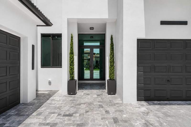 5 bedroom Single Family Residence at 17931 Lake Azure Way, Oaks At Boca Raton 5, Boca Raton — photo 2