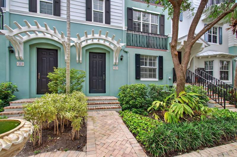 3 bedroom Townhouse at 365 W Mallory Circle, Mallory Square, Delray Beach — photo 4