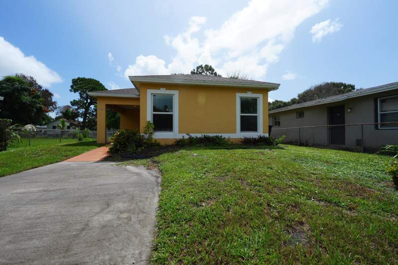2 bedroom Single Family Residence at 710 N 23rd Street, Eldorado Subdivision, Fort Pierce — photo 4
