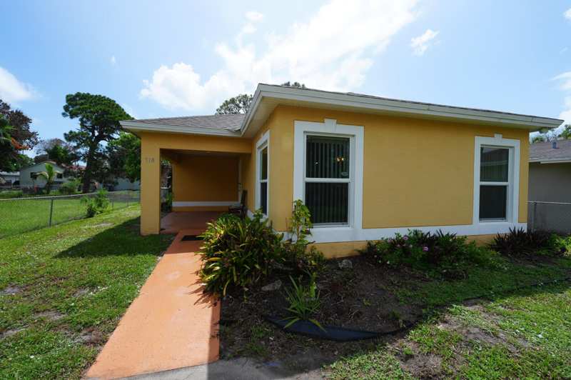 2 bedroom Single Family Residence at 710 N 23rd Street, Eldorado Subdivision, Fort Pierce — photo 1