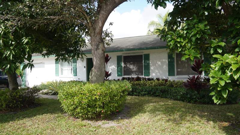 3 bedroom Single Family Residence at 5805 BOSQUE Lane, FOREST HOMES 4, West Palm Beach — photo 2
