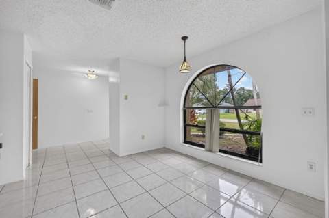 2252 SE McMaster Street, Port St. Lucie FL - photo 11 of 61