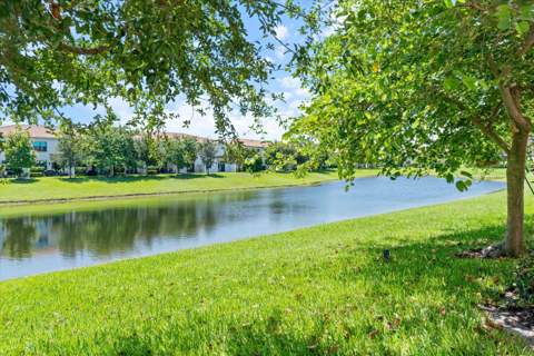 10076 Brickhill Drive, Boca Raton FL - photo 24 of 35