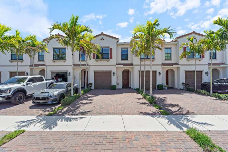 3 bedroom Townhouse at 10076 Brickhill Drive, Boca Dunes Pud, Boca Raton — photo 1
