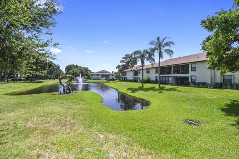 3385 Lucerne Park Drive, Greenacres FL - photo 18 of 22