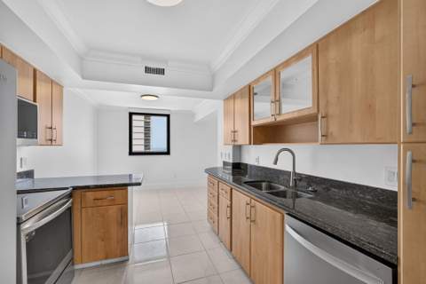 5380 N Ocean Drive #19F, Singer Island FL - photo 8 of 60