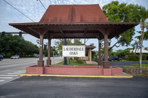 2861 NW 47th Terrace #201A, Lauderdale Lakes FL - photo 18 of 19