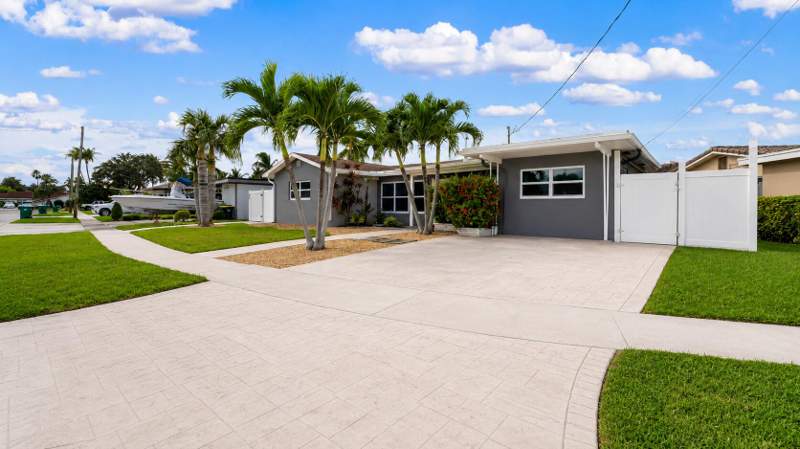 3 bedroom Single Family Residence at 935 Nautilus Isle, Shelter Islands 43-6 B, Dania Beach — photo 2