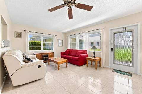 489 Tilford, Deerfield Beach FL - photo 10 of 51