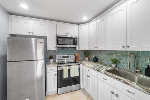 566 Saxony L, Delray Beach FL - photo 13 of 48