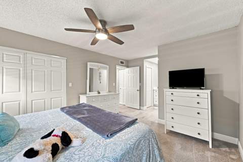 4629 Poinciana Street #304, Lauderdale-By-The-Sea FL - photo 16 of 43
