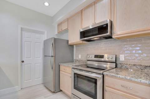 7340 Pine Creek Way, Port St. Lucie FL - photo 19 of 48