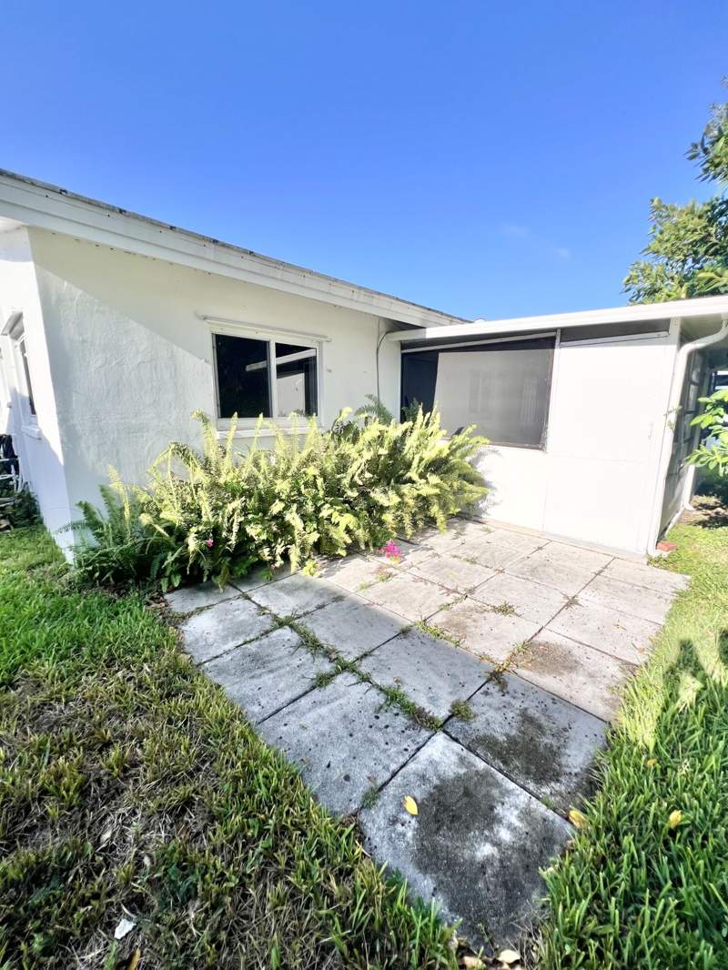 2 bedroom Single Family Residence at 6711 NW 72nd Street, Mainlands Of Tamarac Lakes, Tamarac — photo 3