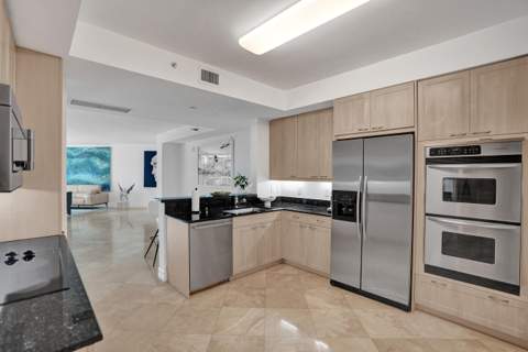 550 SE Mizner Boulevard #B506, Boca Raton FL - photo 11 of 31