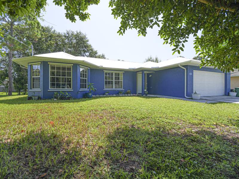 3 bedroom Single Family Residence at 6704 HULDA Drive, LAKEWOOD PARK UNIT 9, Fort Pierce — photo 5