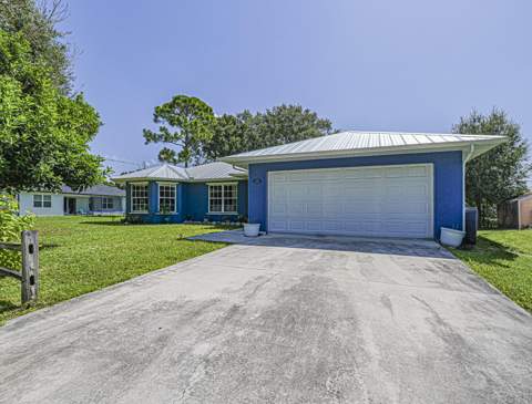6704 Hulda Drive, Fort Pierce FL - photo 6 of 41