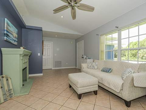 6704 Hulda Drive, Fort Pierce FL - photo 10 of 41